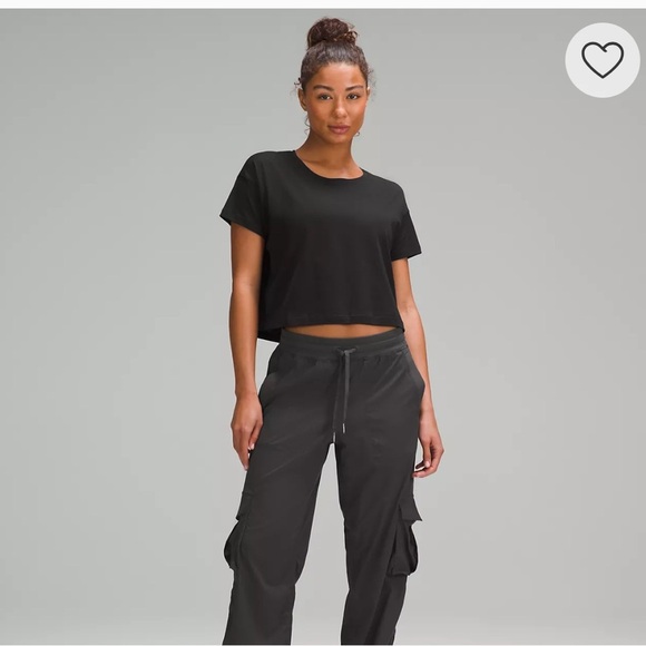 Lululemon Cates Cropped Short Sleeve
T-Shirt Pima Cotton Sz4 Black 34 - Picture 2 of 3